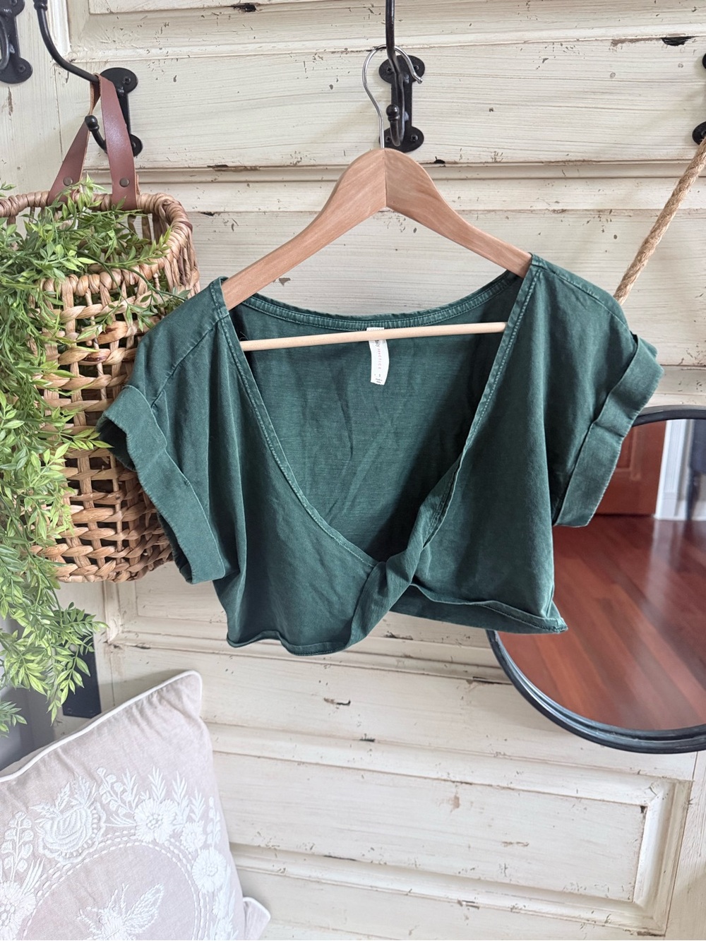 Deep Green V-Neck twist Crop Top